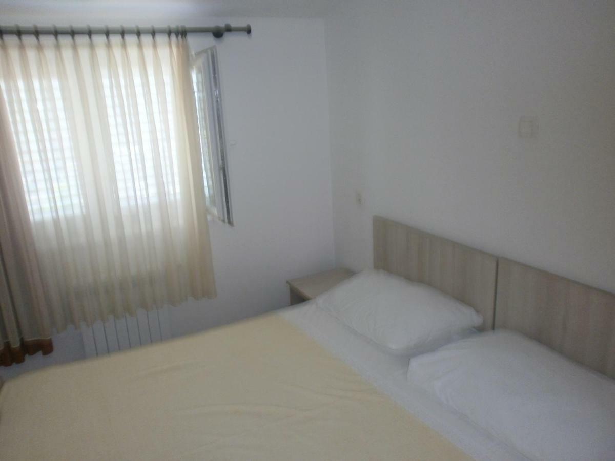 Apartments Ljubica Biograd Na Moru Exterior photo